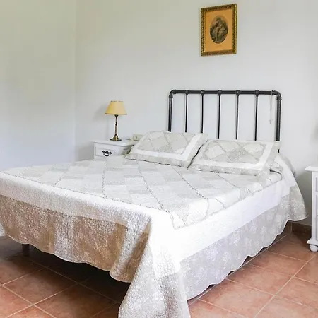 Lovely In Arahal Sevilla With Wifi Tatil Evi *